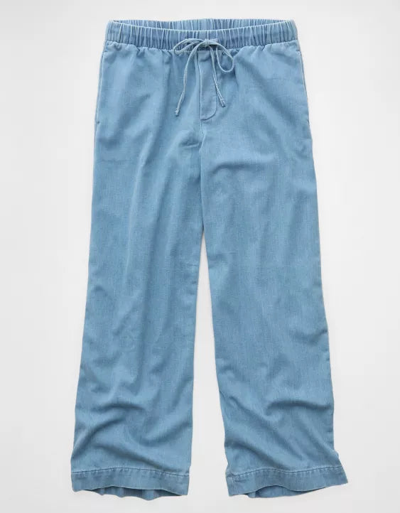 American Eagle AE Cozy Dreamy Drape Low-Rise Ultra Wide-Leg Jean