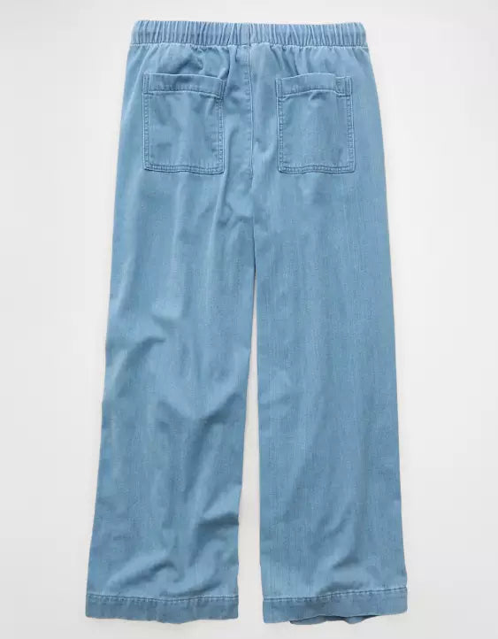 American Eagle AE Cozy Dreamy Drape Low-Rise Ultra Wide-Leg Jean