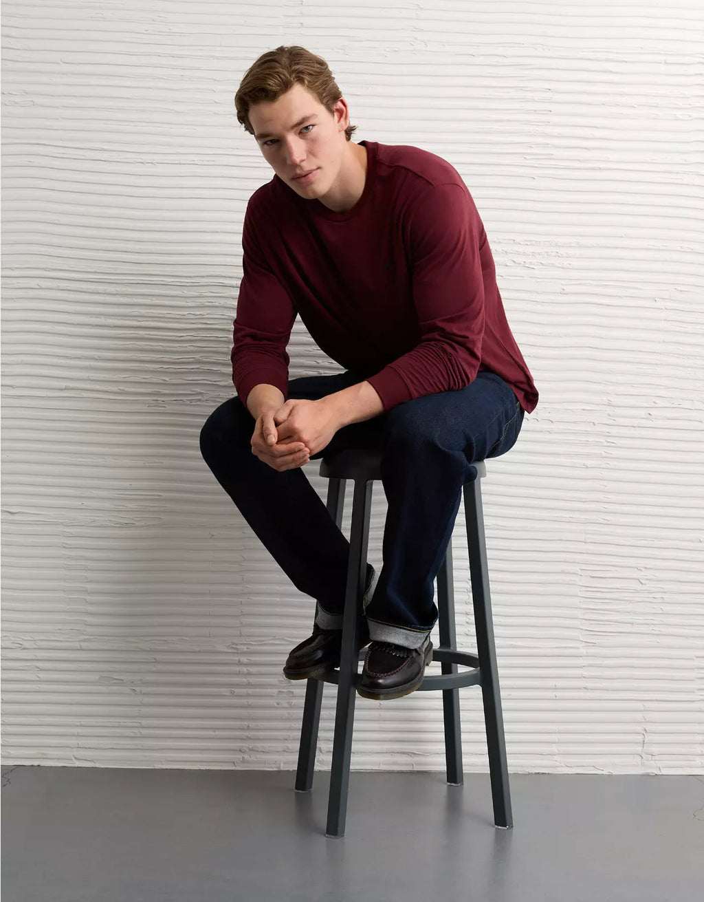 American Eagle AE Lightweight Icon Long-Sleeve T-Shirt