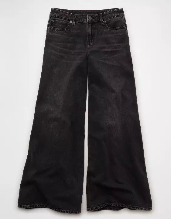 American Eagle AE Baggy A-Line Fit Jean