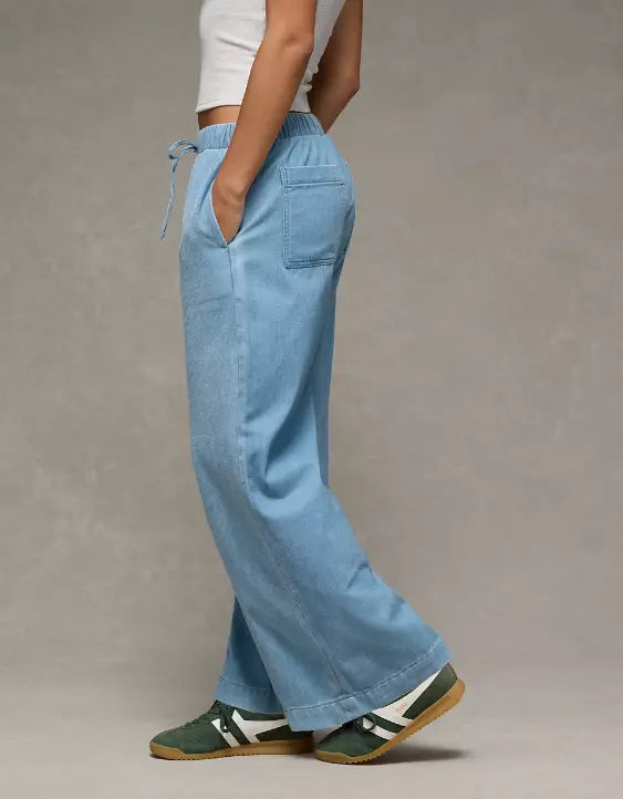American Eagle AE Cozy Dreamy Drape Low-Rise Ultra Wide-Leg Jean