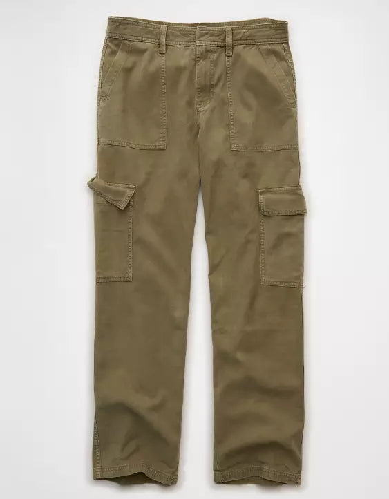 American Eagle AE Low-Rise Baggy Straight Cargo Pant