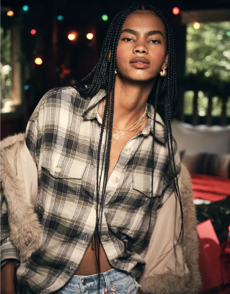 American Eagle AE Plaid Button-Up Shirt
