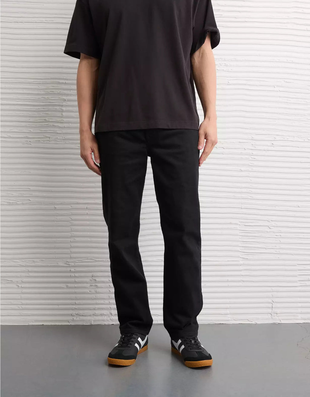 American Eagle AE AirFlex+ Relaxed Straight Jean