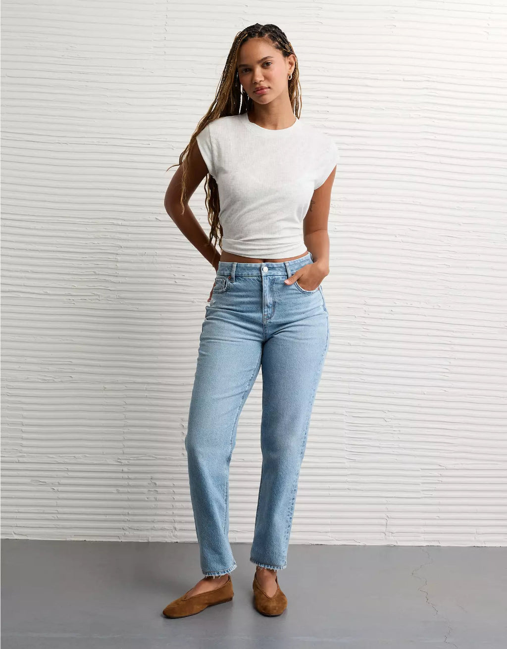 American Eagle AE Strigid Curvy Mom Jean