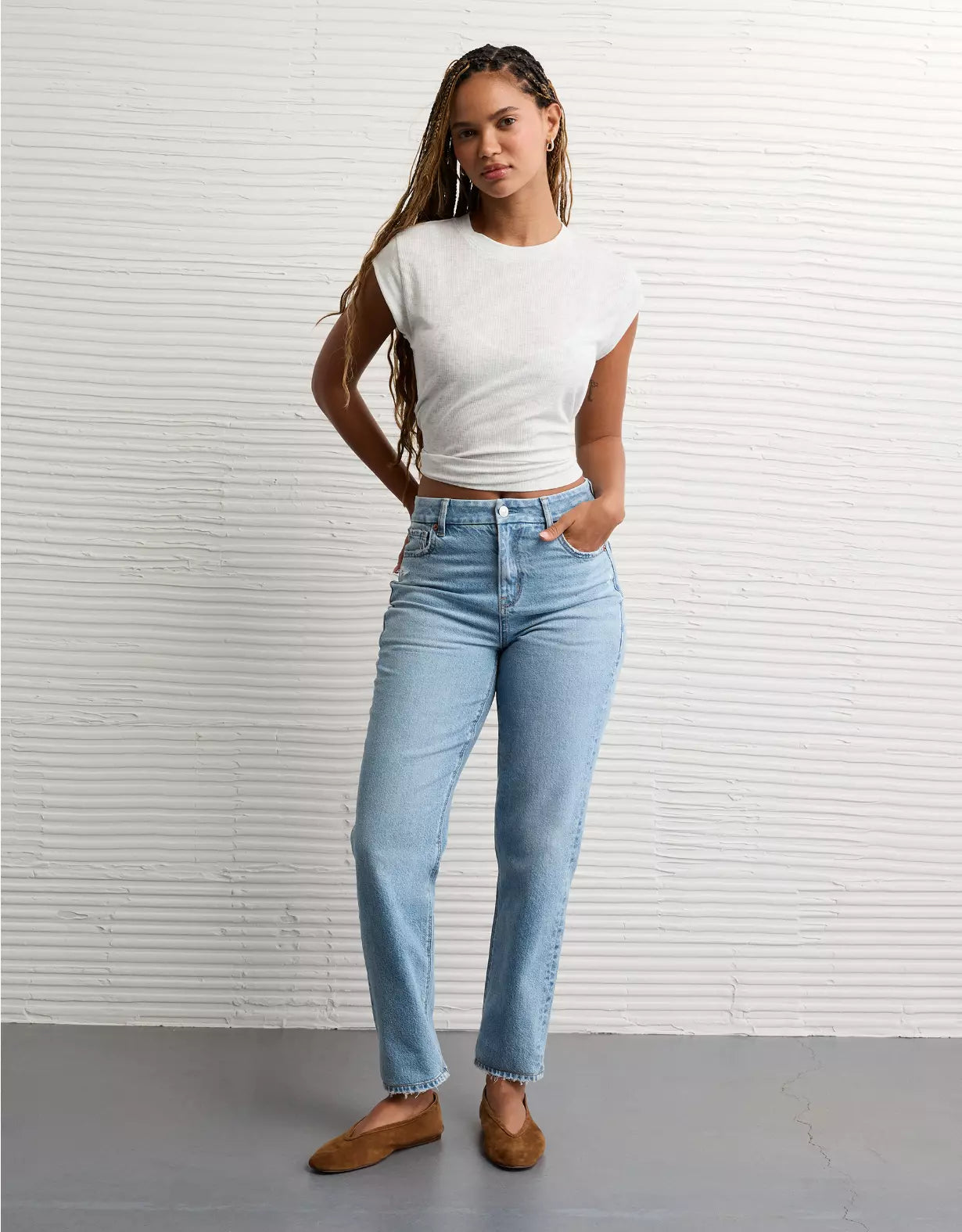 American Eagle AE Strigid Curvy Mom Jean